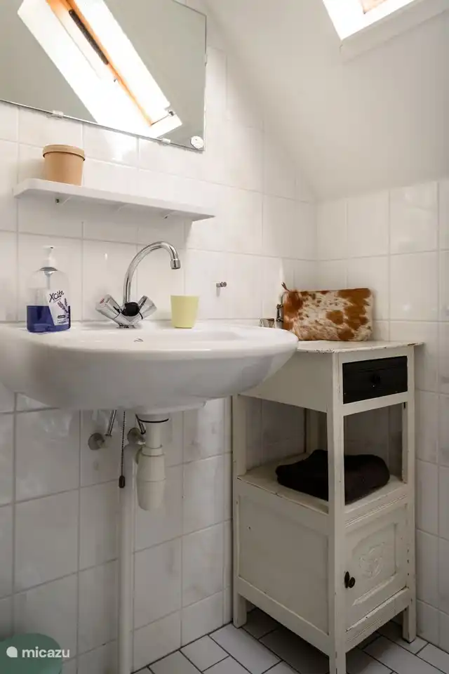 Die zweite Toilette befindet sich im ersten Stock.