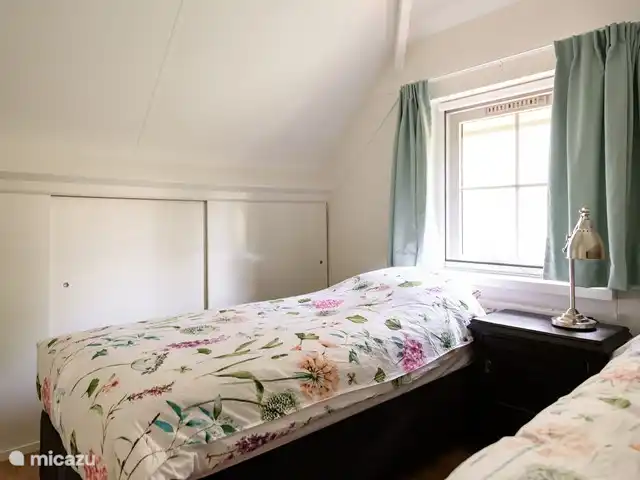 Maison de vacances Marianne | Pays-Bas, Gueldre, Lunteren - bungalow Il est merveilleusement relaxant dans les chambres calmes et aérées sur les sommiers à ressorts fins.