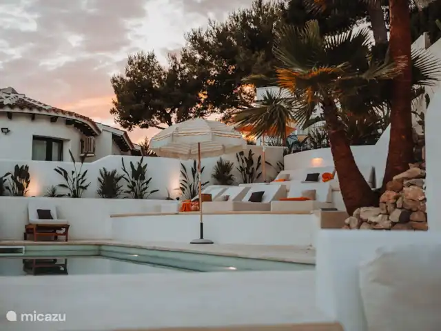 Le June Boutique Villa Benissa | Espagne, Costa Blanca, Benissa - villa Piscine avec chaises longues