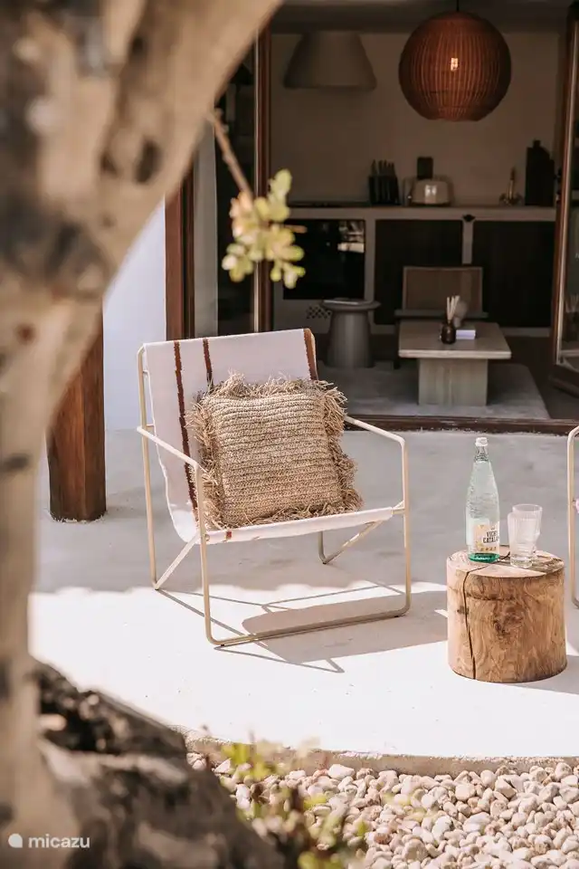 L’appartement Advocat - salon extérieur