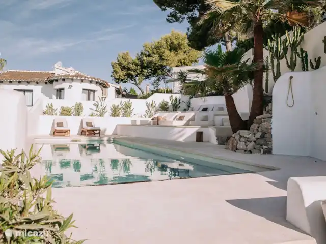 Le June Boutique Villa Benissa | Espagne, Costa Blanca, Benissa - villa Piscine, chaises longues et coin salon