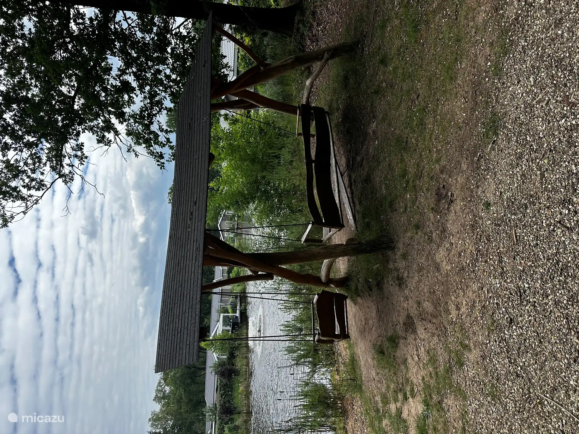 Teich auf einem Teil des Parks