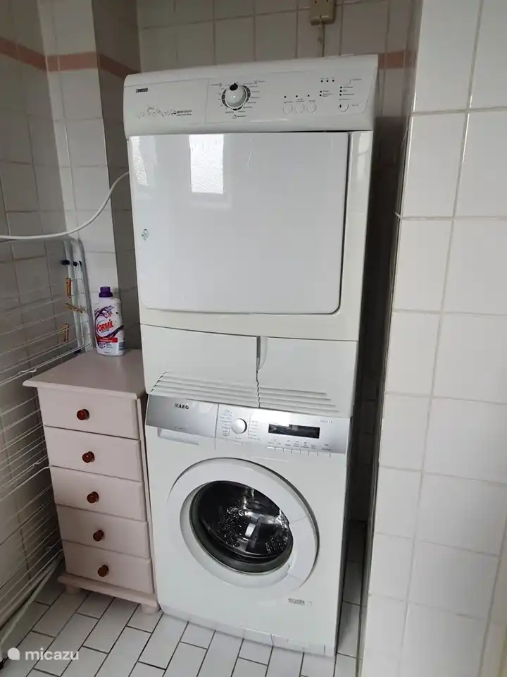 Waschmaschine und Trockner