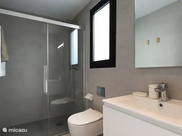 casa diana en España, Costa Blanca, Guardamar del Segura - casa vacacional Baño en suite dormitorio 1