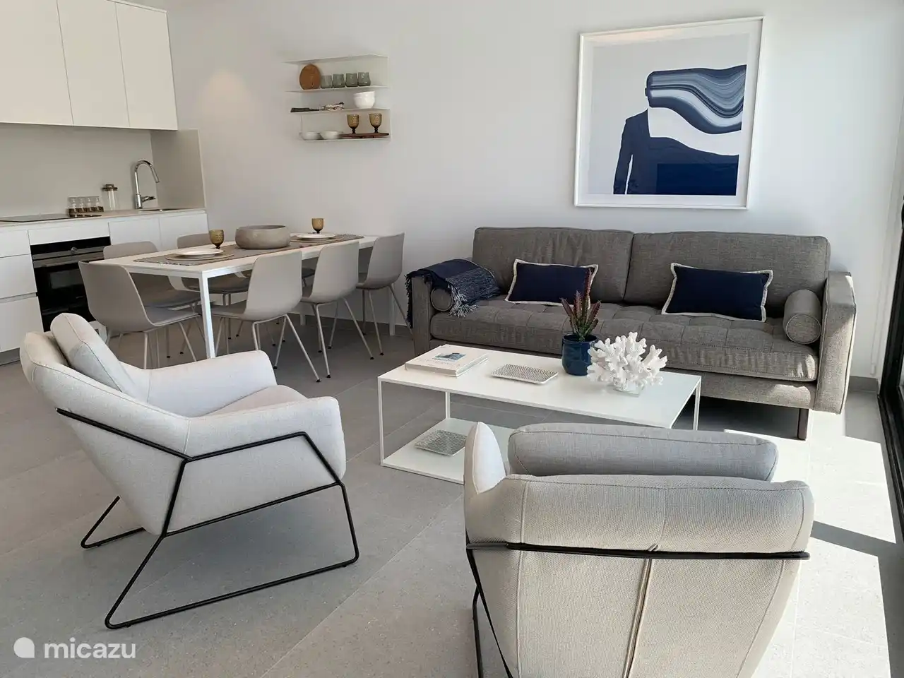 Wohnzimmer und Küche