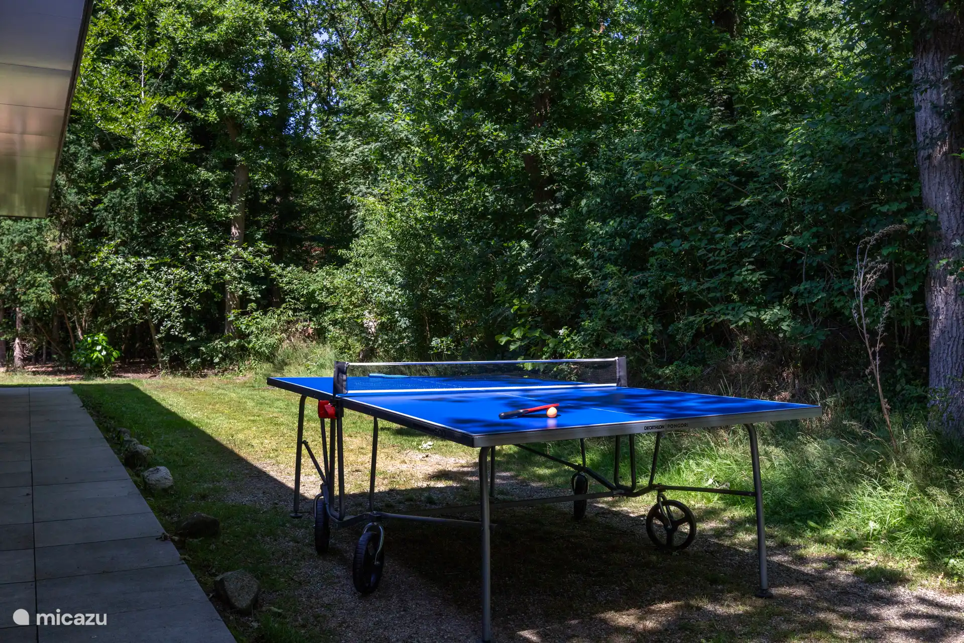 Tischtennisplatte verfügbar