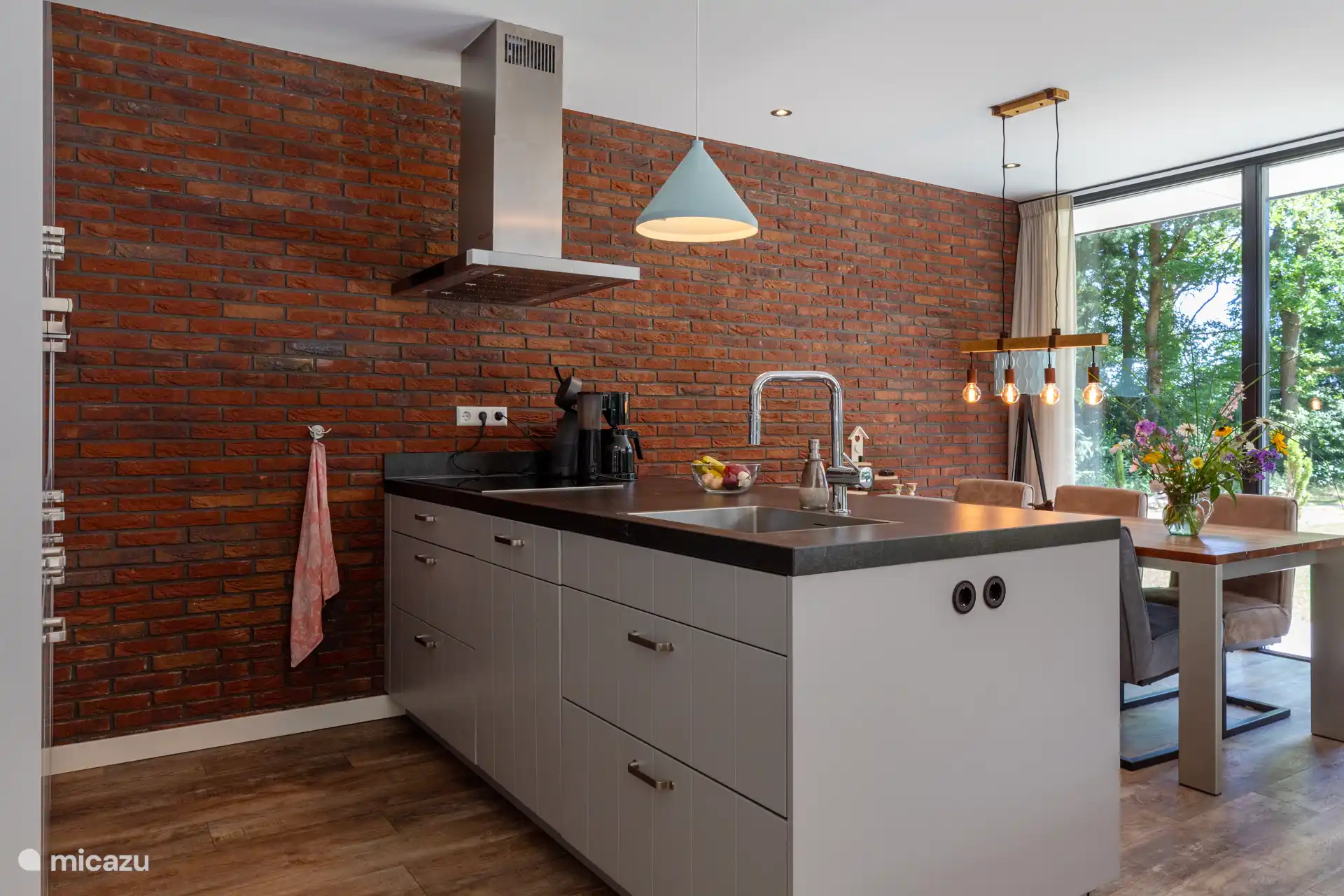 Küche und Essbereich im Merel