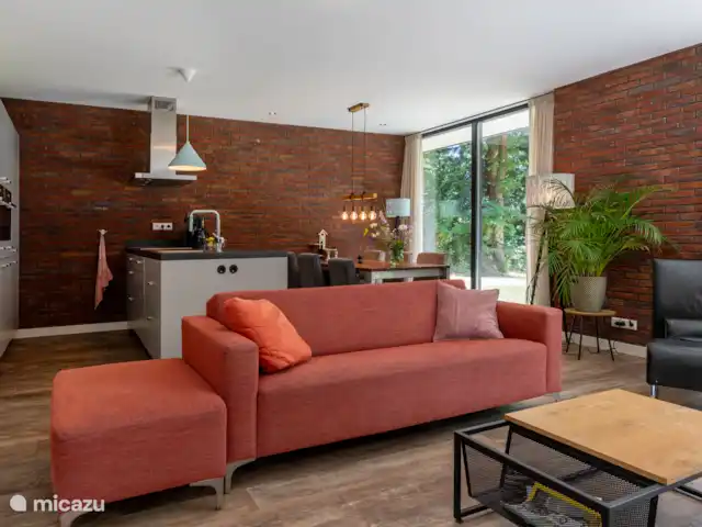 Bosvilla de Merel, unieke lokatie    huren in Nederland, Drenthe, Wateren - villa Woonkamer Merel