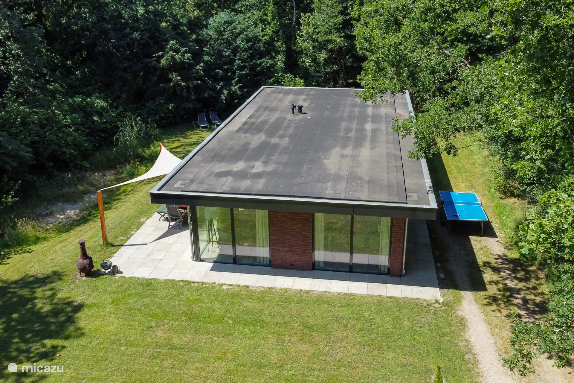 Umgeben von viel Grün um Sie herum