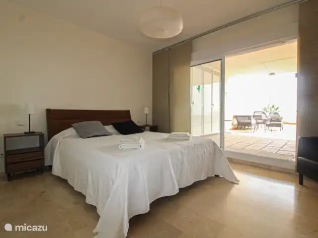 Bermudas Playa 37 en España, Costa del Sol, Estepona - apartamento Dormitorio 1