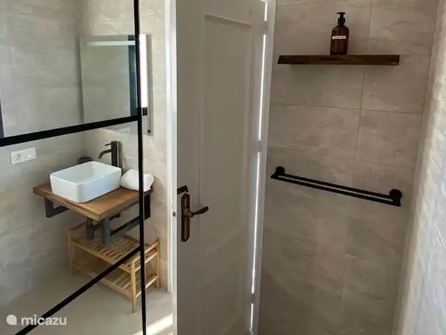 Location de Vacances Espagne, Costa del Sol, Nerja, maison de vacances - Maison Joya Nerja Chaque chambre a sa propre salle de bain.