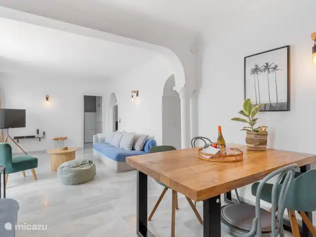 Location de Vacances Espagne, Costa del Sol, Nerja, maison de vacances - Maison Joya Nerja Un salon confortable avec un intérieur attrayant, où l’on se sent immédiatement chez soi.