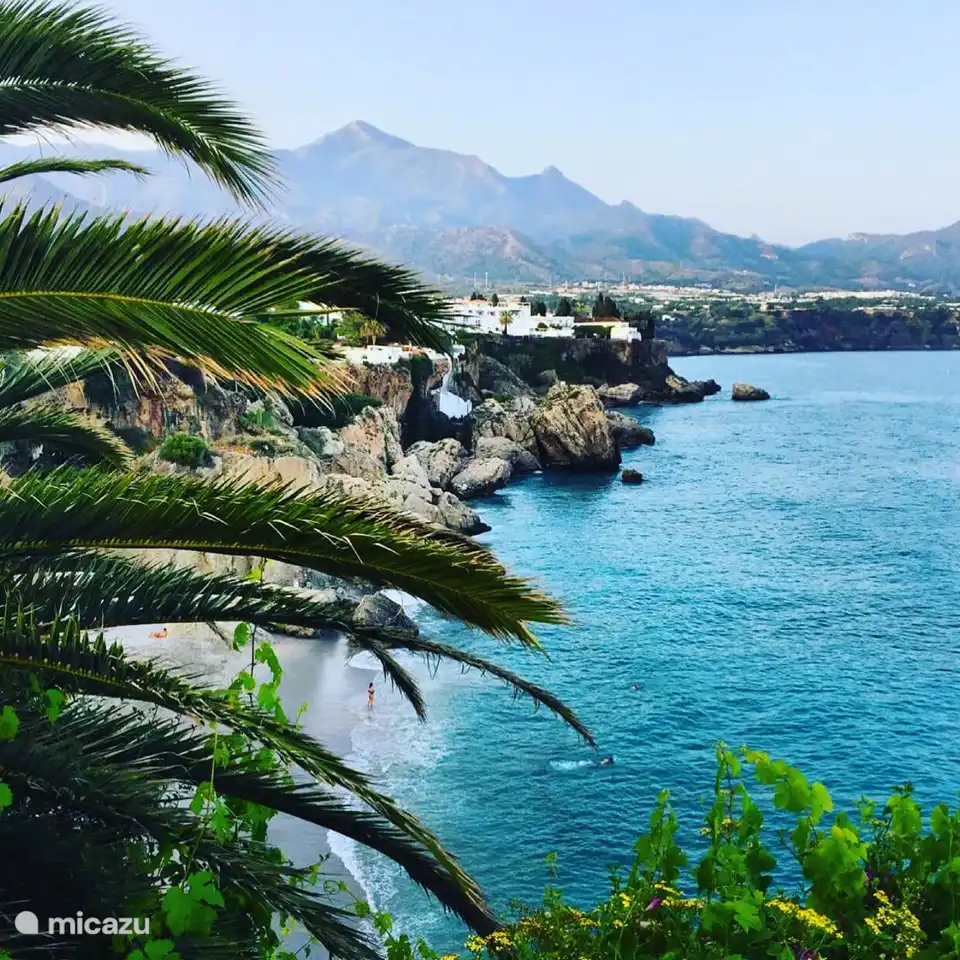 Nerja area (beach)