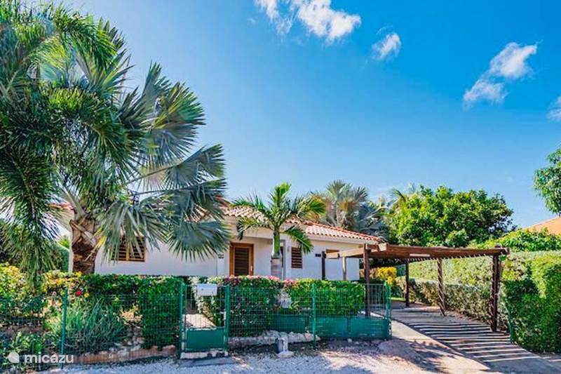 Vacation rental Curaçao, Banda Ariba (East), Kwartje Villa Luxury Villa Flamboyan 8