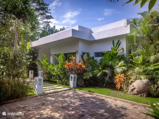 Villa Ibiza @ Bali | Indonésie, Bali, Lovina - villa Villa extérieure avec place de parking