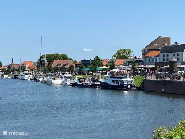 Aaltjes Hoeve | Pays-Bas, Gueldre, Ermelo - maison de vacances Le boulevard de Harderwijk a énormément changé ces dernières années. Il y a des canaux qui sont entourés de lieux de divertissement animés. Sur les terrasses, vous pourrez profiter des nombreux bateaux qui naviguent vers et depuis le port.
