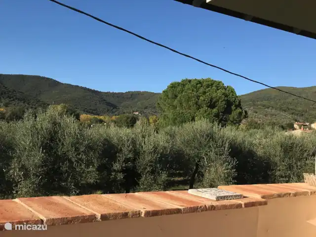 Villa Roccaccia - Tutte le Due | Italie, Ombrie, Tuoro sul Trasimeno - appartement Vue sur les collines