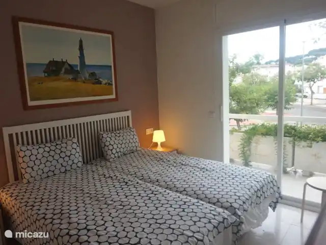 Casa Badia de S'agaro huren in Spanje, Costa Brava, Sant Feliu de Guíxols - geschakelde woning Ruim slaapkamer met toegang tot balkon en airco