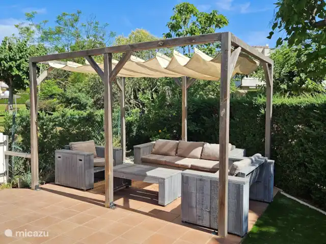 Casa Badia de S'agaro huren in Spanje, Costa Brava, Sant Feliu de Guíxols - geschakelde woning De loungeset met pergola