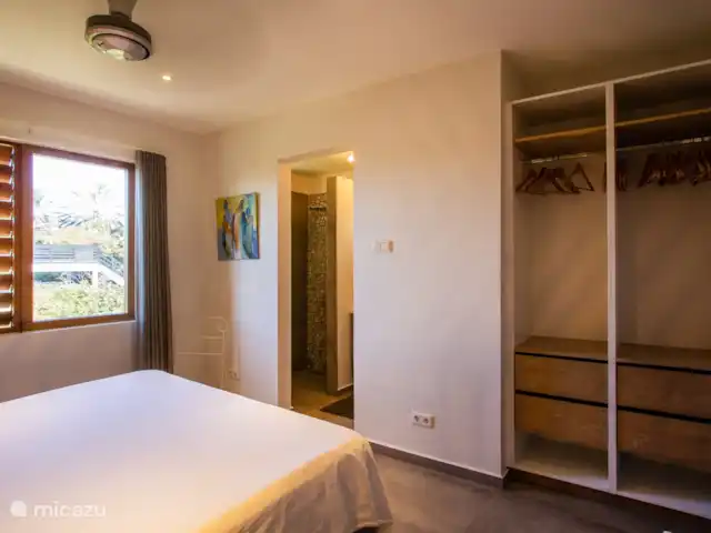 VILLA MARTINI c’est votre nom Bon Bini☀️ | Curaçao, Banda Ariba (est), Jan Thiel - villa Salle de bain attenante et penderies