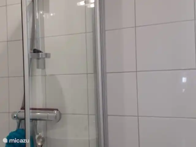 Onderdemolen en Países Bajos, Holanda Meridional, Stellendam - bungaló