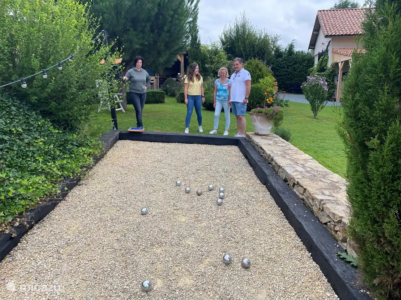 Jeu des boules court
