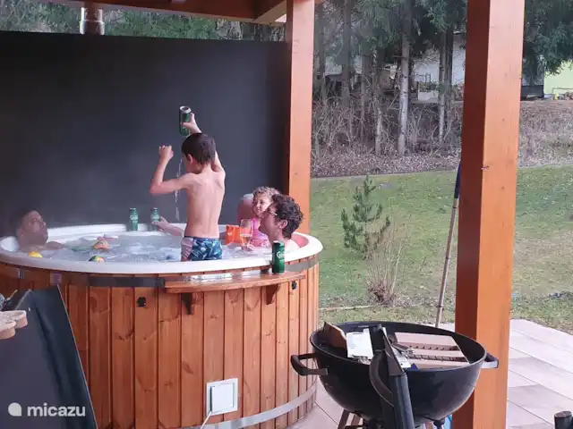 Berghaus Edelhirsch | Autriche, Carinthie, Arnoldstein - chalet Votre propre spa au feu de bois toute l'année.