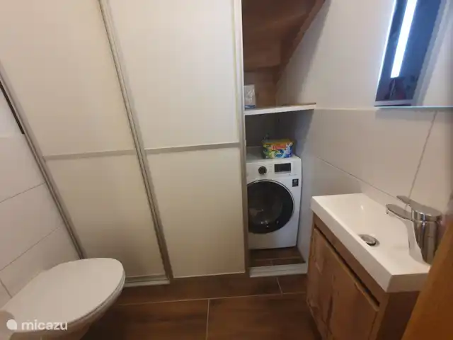Berghaus Edelhirsch | Autriche, Carinthie, Arnoldstein - chalet Toilette rez-de-chaussée, avec espace pour laveuse/sécheuse et placard de rangement