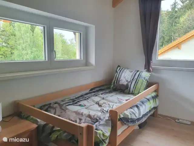 Berghaus Edelhirsch | Autriche, Carinthie, Arnoldstein - chalet Chambre 2, avec un lit double et un lit simple, très adaptée aux petits enfants
