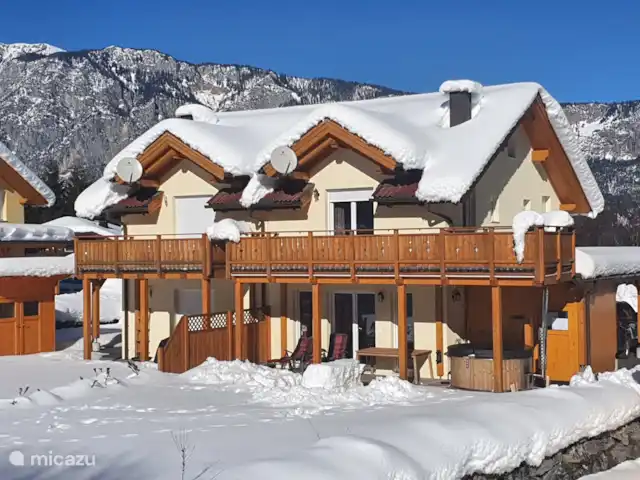 Berghaus Edelhirsch | Autriche, Carinthie, Arnoldstein - chalet Photo d'hiver de notre maison
