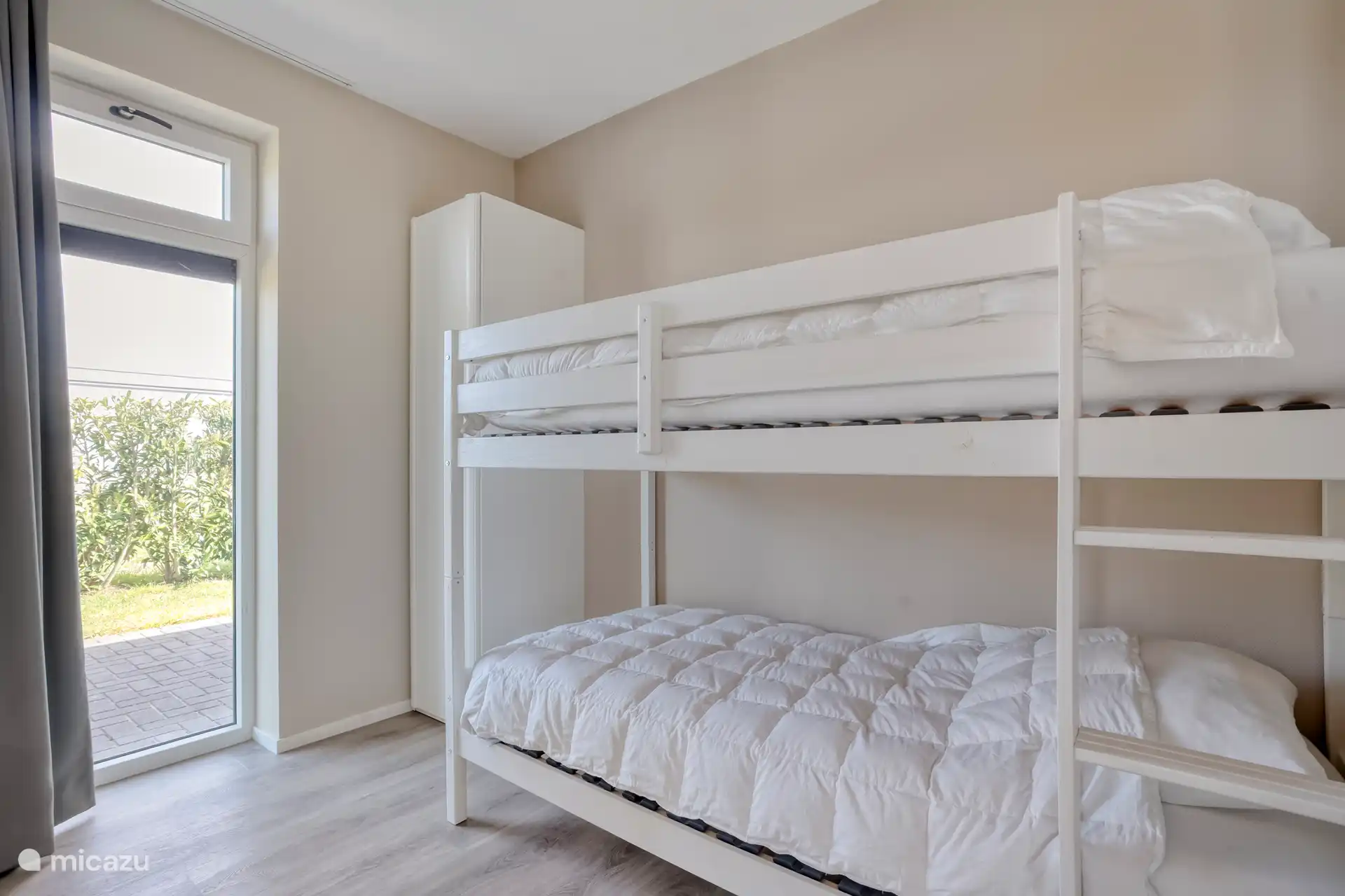 Chambre 3, lit superposé et placard