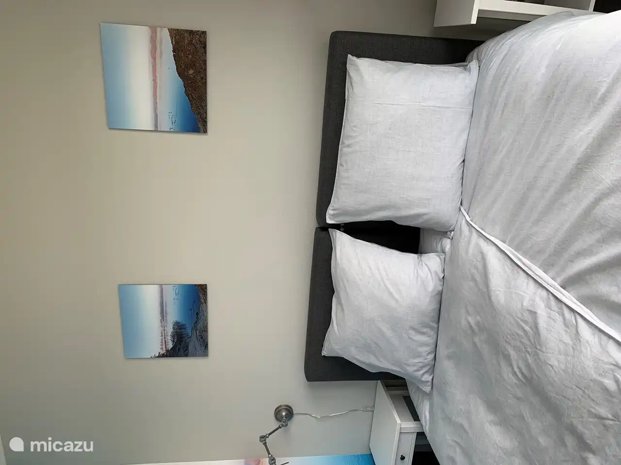 Schlafzimmer 2 mit Verdunklungsvorhängen
