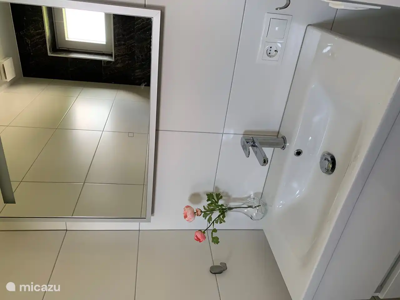 separates WC mit Waschtischmöbel