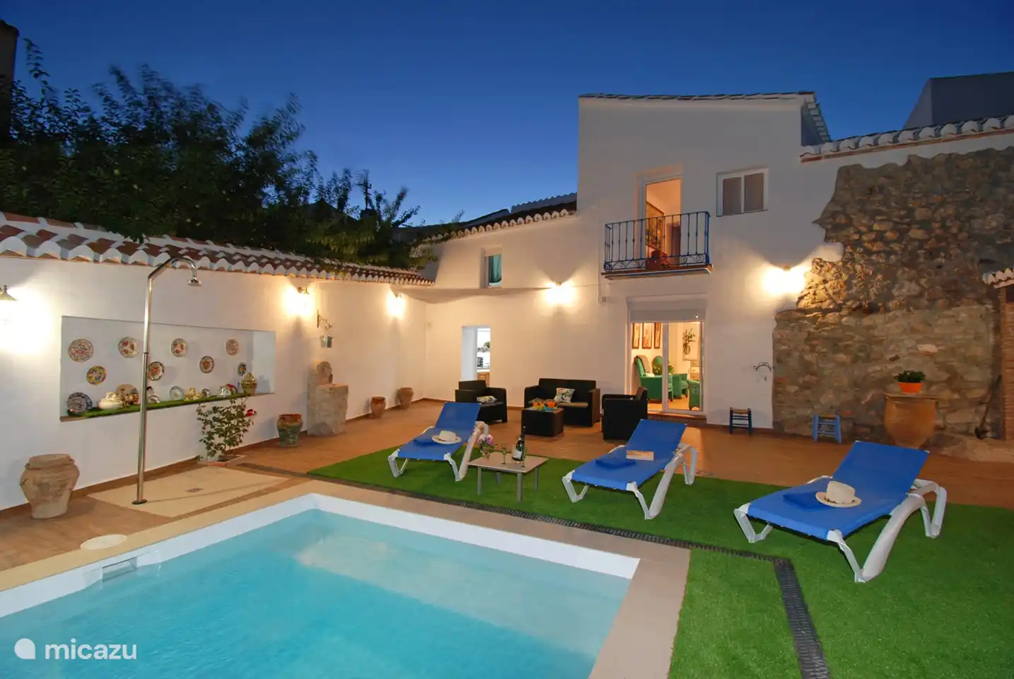 Notre 'petit château', près de l'endroit où se dressait autrefois le grand château.