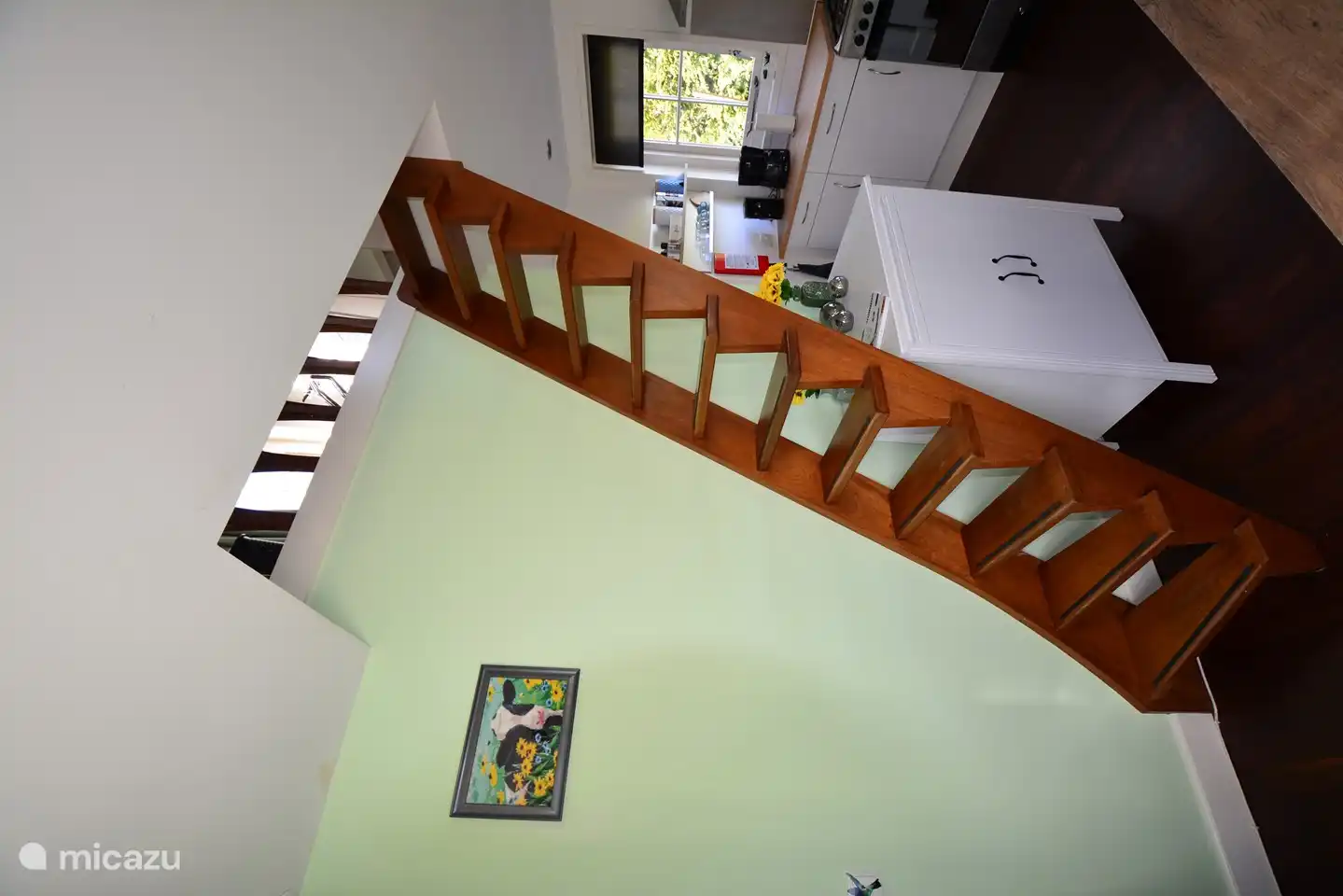 PASST AUF!!!! Es ist eine steile Treppe nach oben