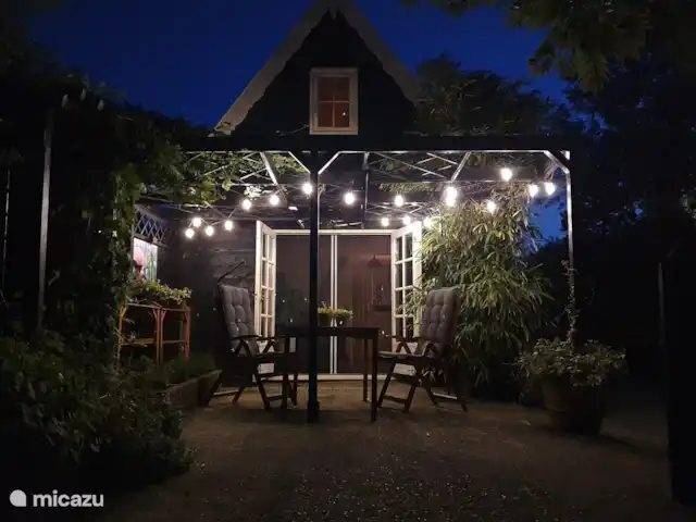 Location de Vacances Pays-Bas, Hollande du Nord, Hoogwoud, maison de vacances - Kloin maar Foin Il est également confortable dans la cour arrière le soir
