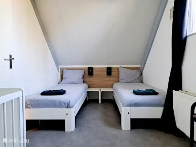 Bungalow forêt 93 | Pays-Bas, Gueldre, Ewijk - bungalow Chambre 2 avec lit bébé