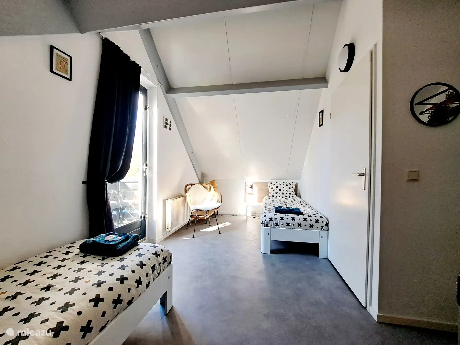 Slaapkamer 3 met campingbedje