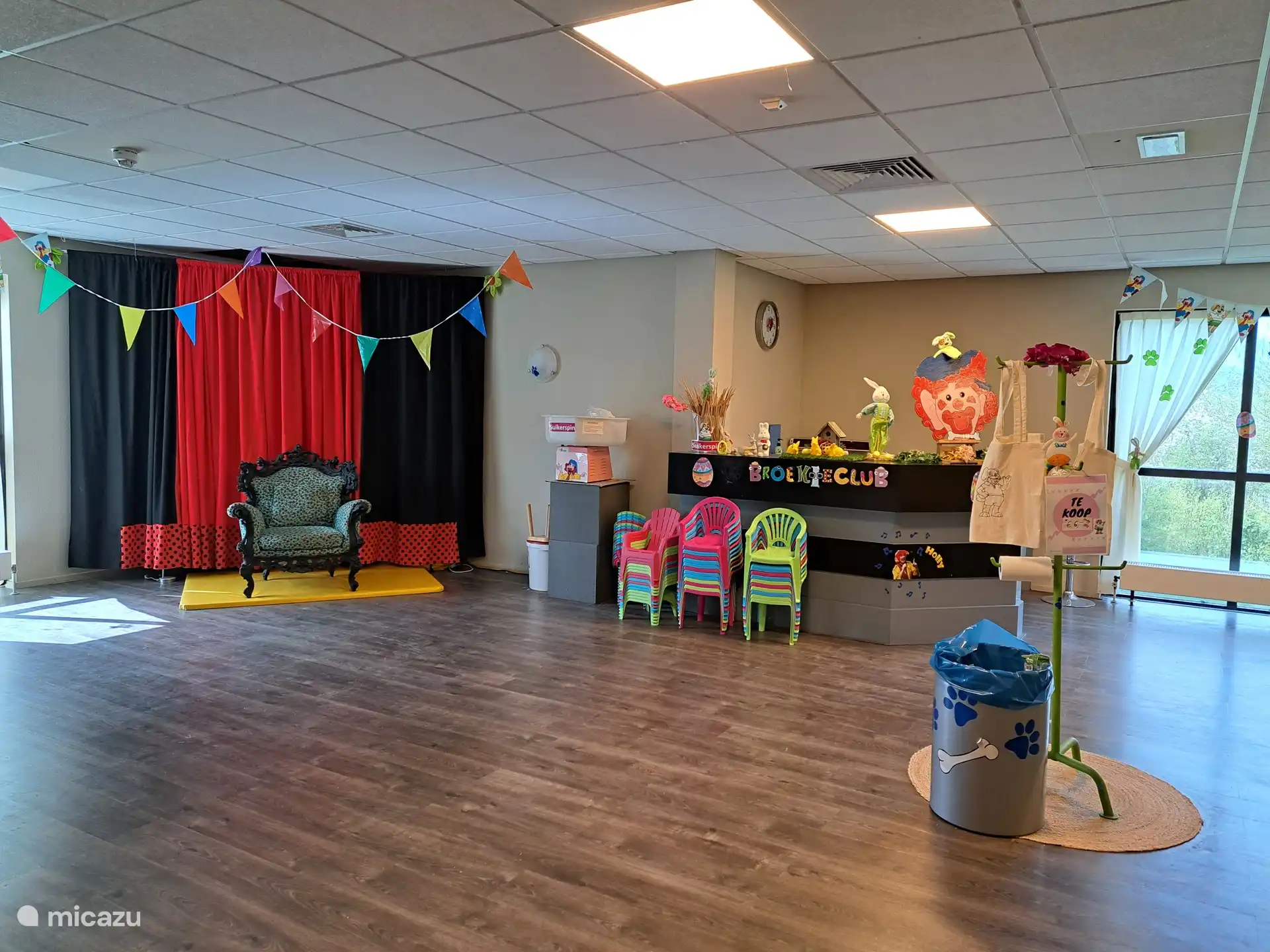 Broekie  animatieruimte waar voor de kleintjes spelletjes worden georganiseerd