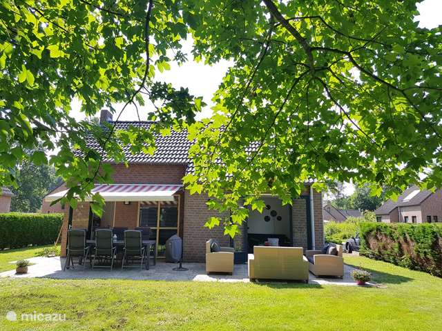 Holiday home in Netherlands – bungalow Forest bungalow 93