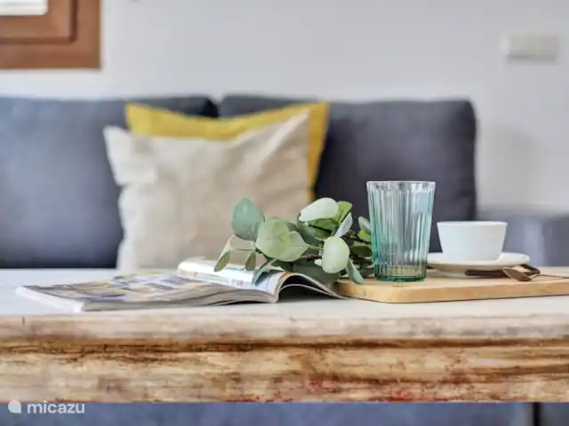 bungaló en España, Fuerteventura, Corralejo – Brisa del Mar Fuerteventura El salón tiene un sofá cama con capacidad para una quinta persona.