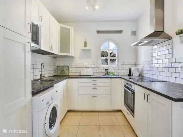 bungaló en España, Fuerteventura, Corralejo – Brisa del Mar Fuerteventura Cocina con lavadora