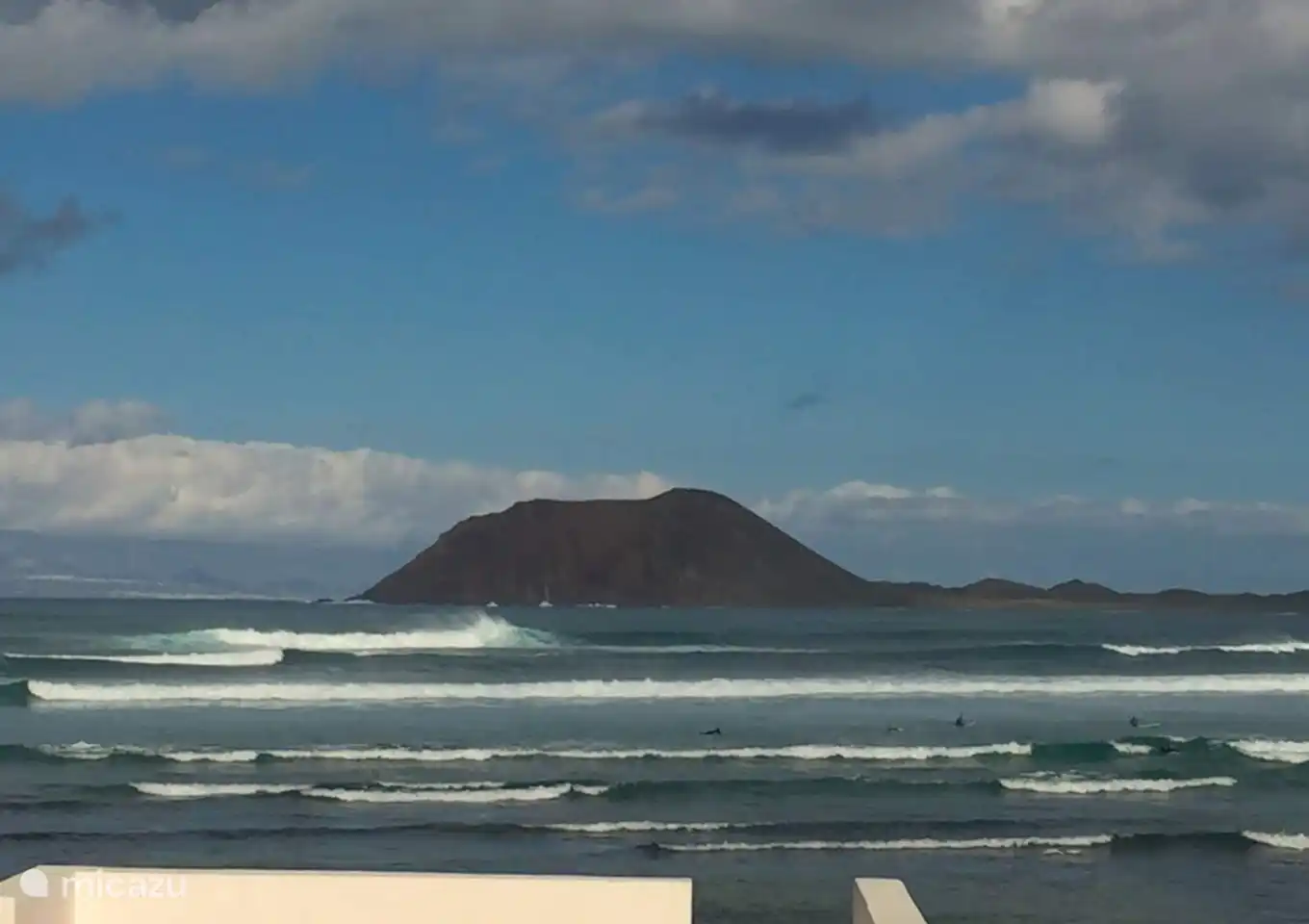 Lobos Island von der Dachterrasse aus gesehen