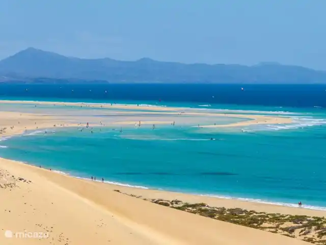 bungaló en España, Fuerteventura, Corralejo – Brisa del Mar Fuerteventura En mi primera visita a Fuerteventura quedé inmediatamente encantado por el agua turquesa.