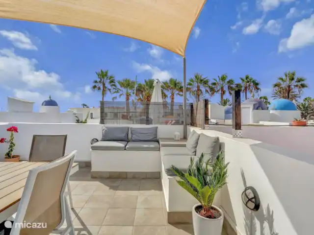 bungaló en España, Fuerteventura, Corralejo – Brisa del Mar Fuerteventura La gran terraza de la azotea es un lugar ideal para disfrutar del buen tiempo.