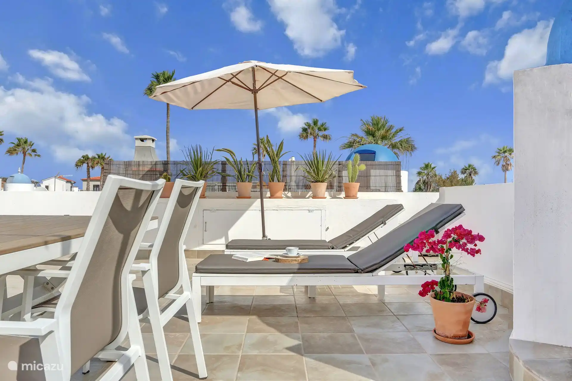 Sonnenliegen Dachterrasse