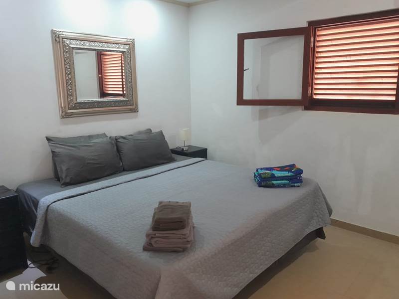 Holiday home in Curaçao, Curacao-Middle, Julianadorp Apartment Kas di Ala App. Parrot with swimming pool