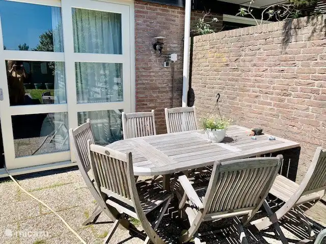 Terrasse im Hinterhof