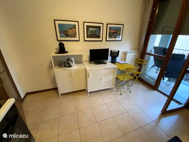 apartamento en Italia, Lago de Como, Acquaseria – Apartamento Ulivo 18 con vista al lago La sala de estar