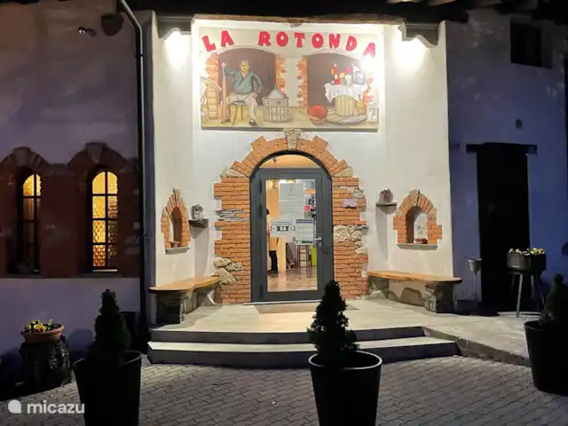 apartamento en Italia, Lago de Como, Acquaseria – Apartamento Ulivo 18 con vista al lago Restaurante La Rotonda en Porlezza